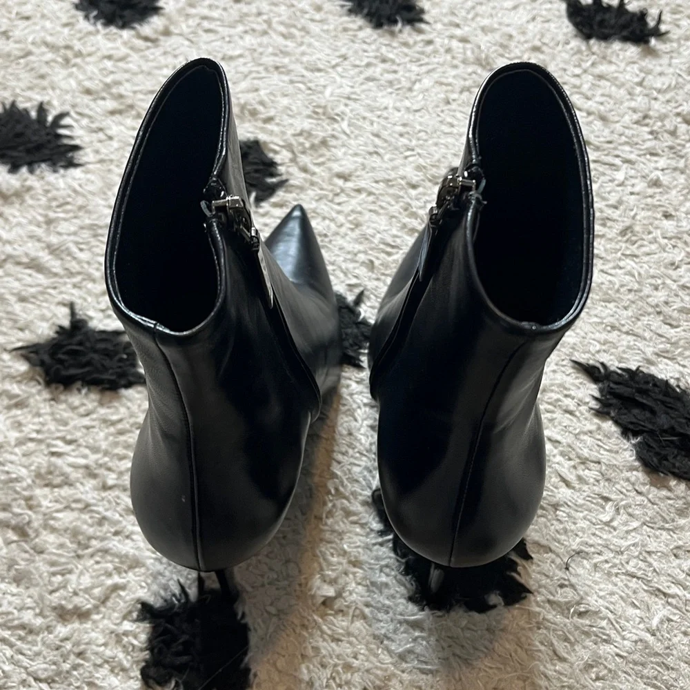 Saint Laurent size 37 Lexi 90 Zip Bootie gorgeous black ankle booties - Picture 6 of 14